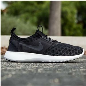 Nike Juvenate Black Athletic Shoe